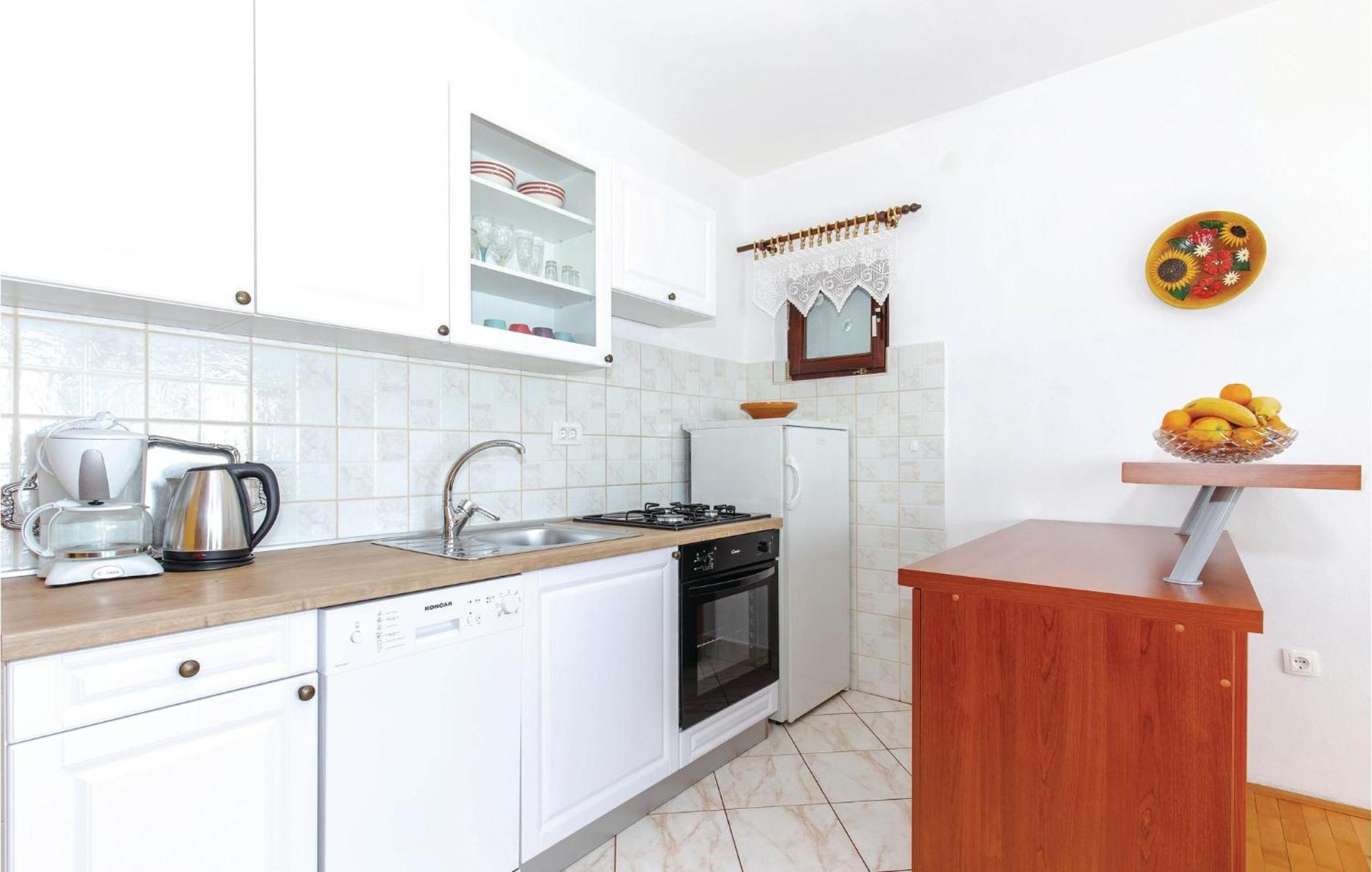 Stunning Apartment In Novi Vinodolski With Wifi Buitenkant foto