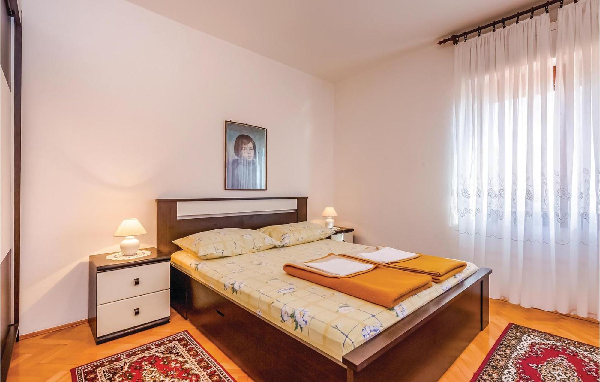 Stunning Apartment In Novi Vinodolski With Wifi Buitenkant foto