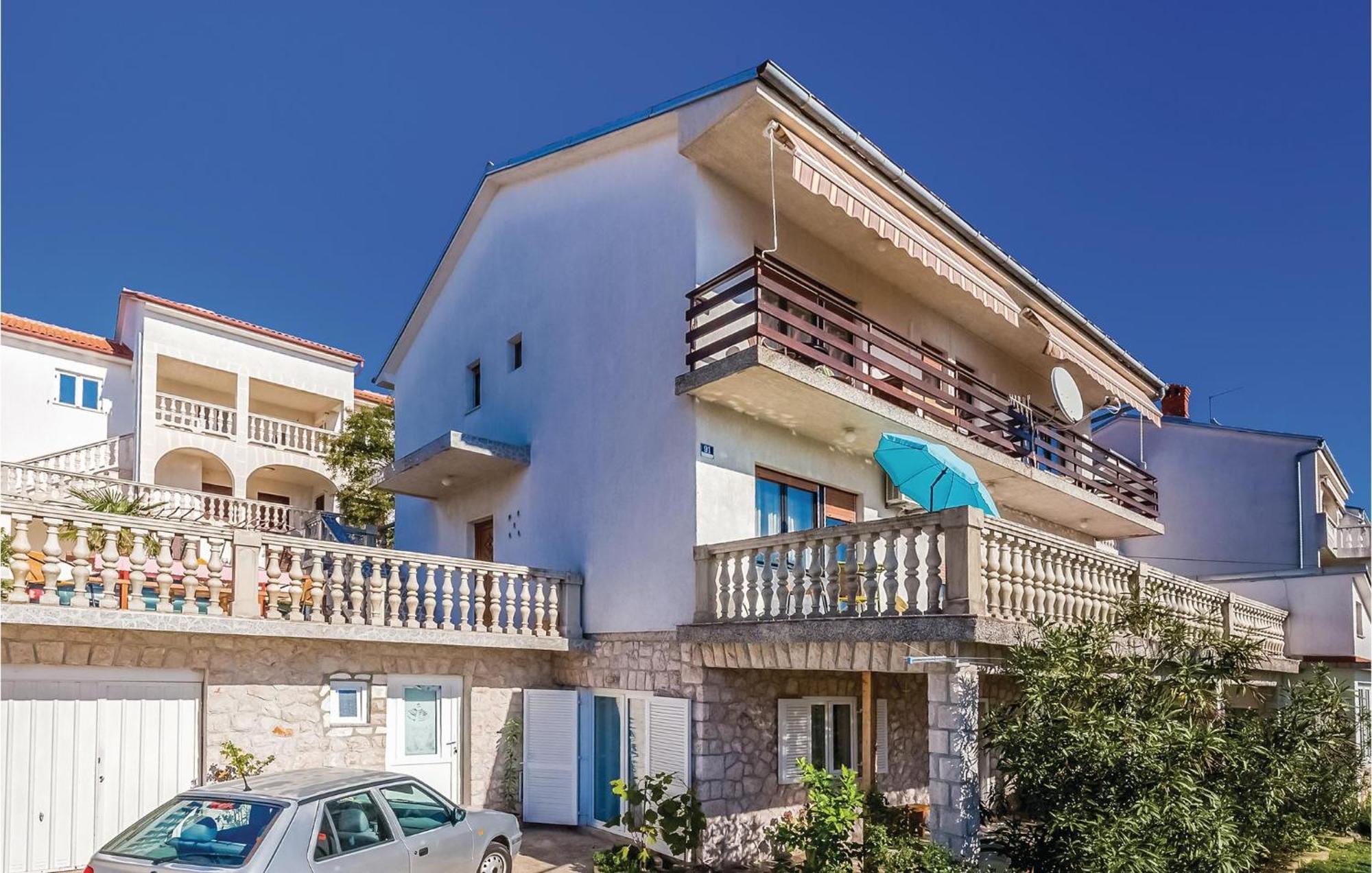 Stunning Apartment In Novi Vinodolski With Wifi Buitenkant foto